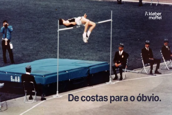 De costas para o óbvio. A coragem de criar seus próprios caminhos.